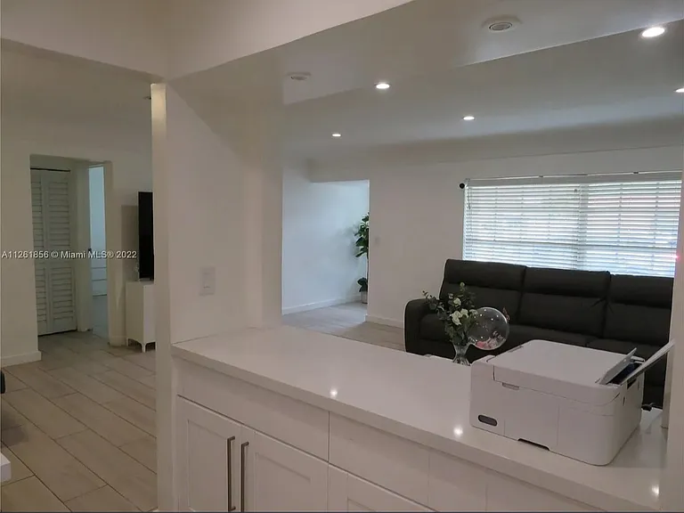 8660 Beekman Dr — Photo 7