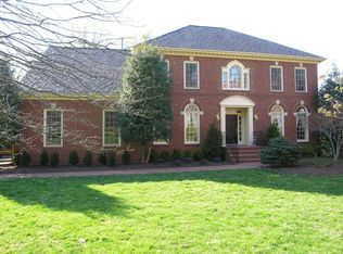 10941 Stuart Mill Rd, Oakton, VA 22124