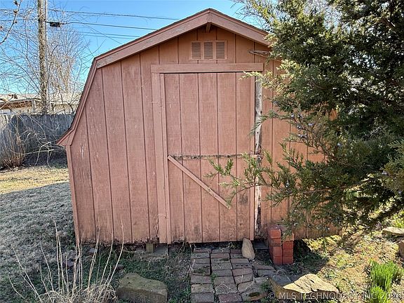 5th image of 3523 Chandler Rd