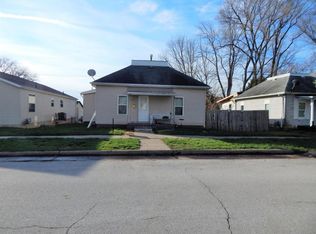 812 E 7th St, Muscatine, IA 52761