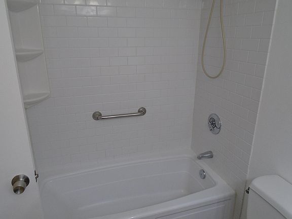 5th image of 57 Will Dr Unit 164