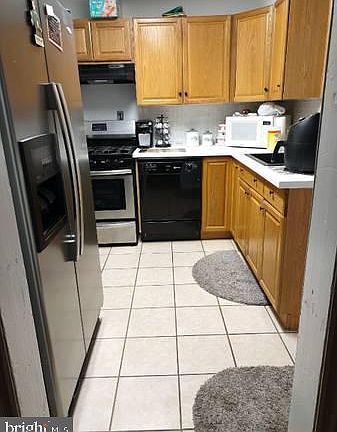 4th image of 610 N Brown St