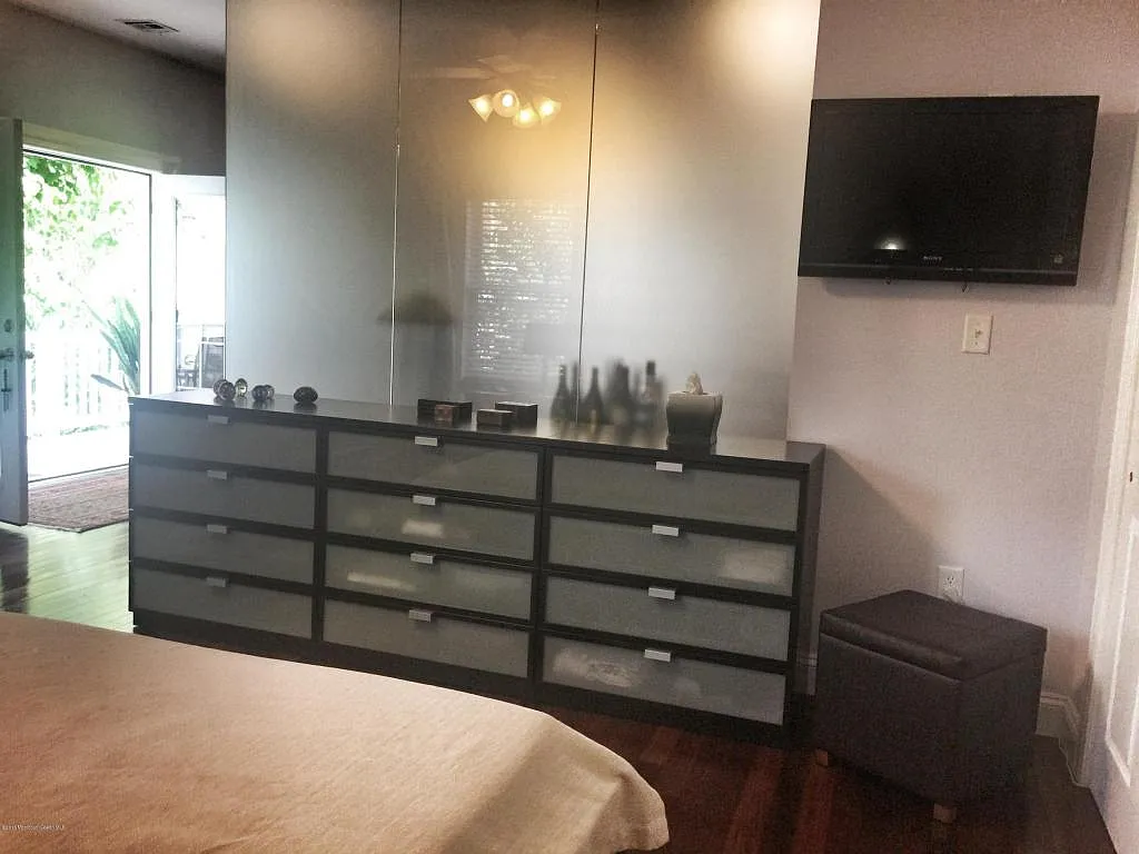 910 Main St APT 3C photo 1