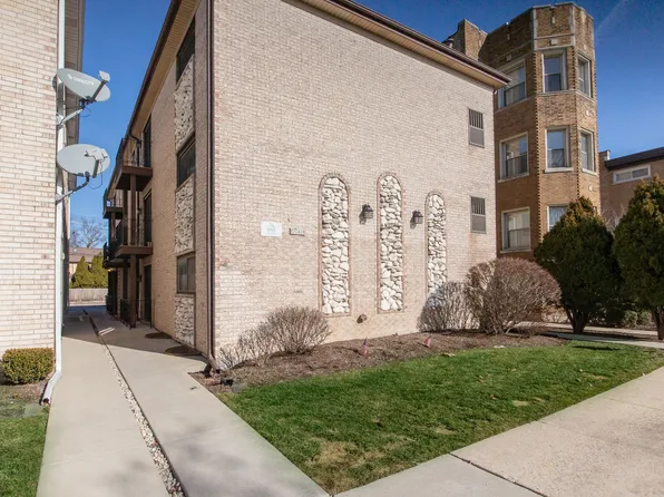 6831 N Northwest Hwy APT 2N, Chicago, IL 60631