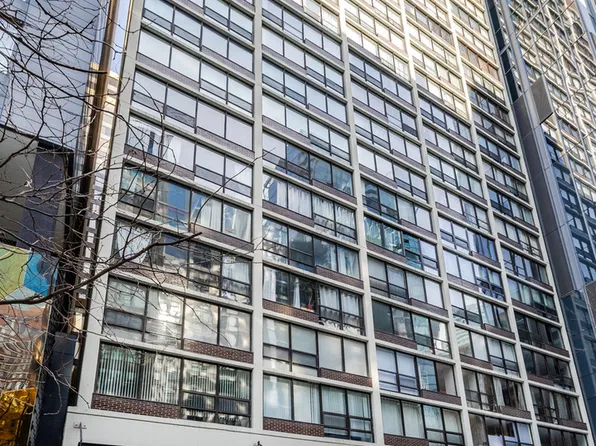 230 E Ontario St, Chicago, IL