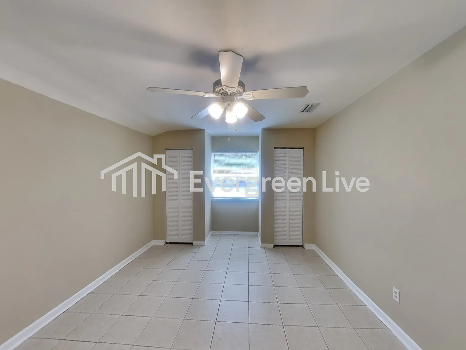 3 bed, 1.0 bath, 1380 sqft, $1,445 — Photo 4