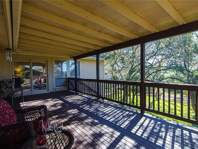 1353 Lost Creek Blvd — Photo 29