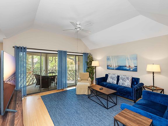2nd image of 4746 Tennis Club Ln