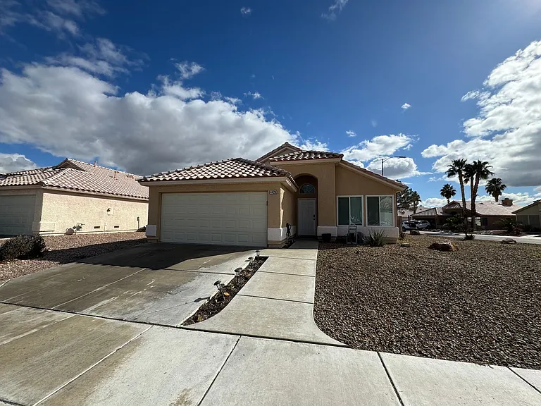 4428 Rodman Dr — Photo 1