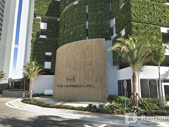 2nd image of 16385 Biscayne Blvd Unit 1120