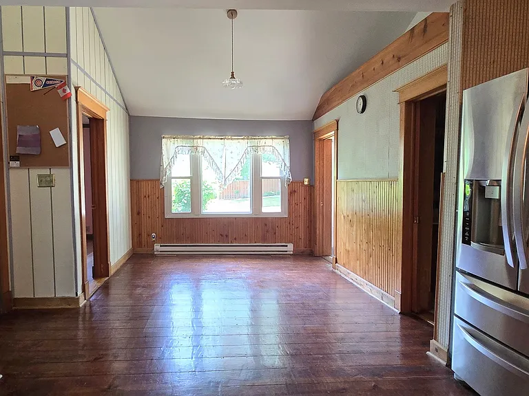 600 Dewey St — Photo 5