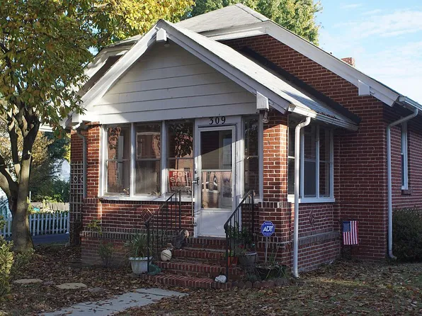 309 Clinton St, Delaware City, DE 19706