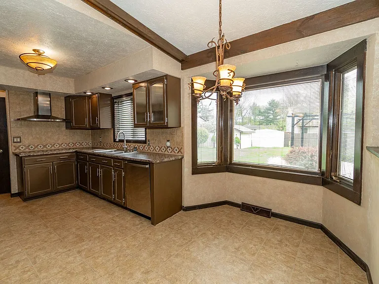 12144 Pennyroyal Ln — Photo 10