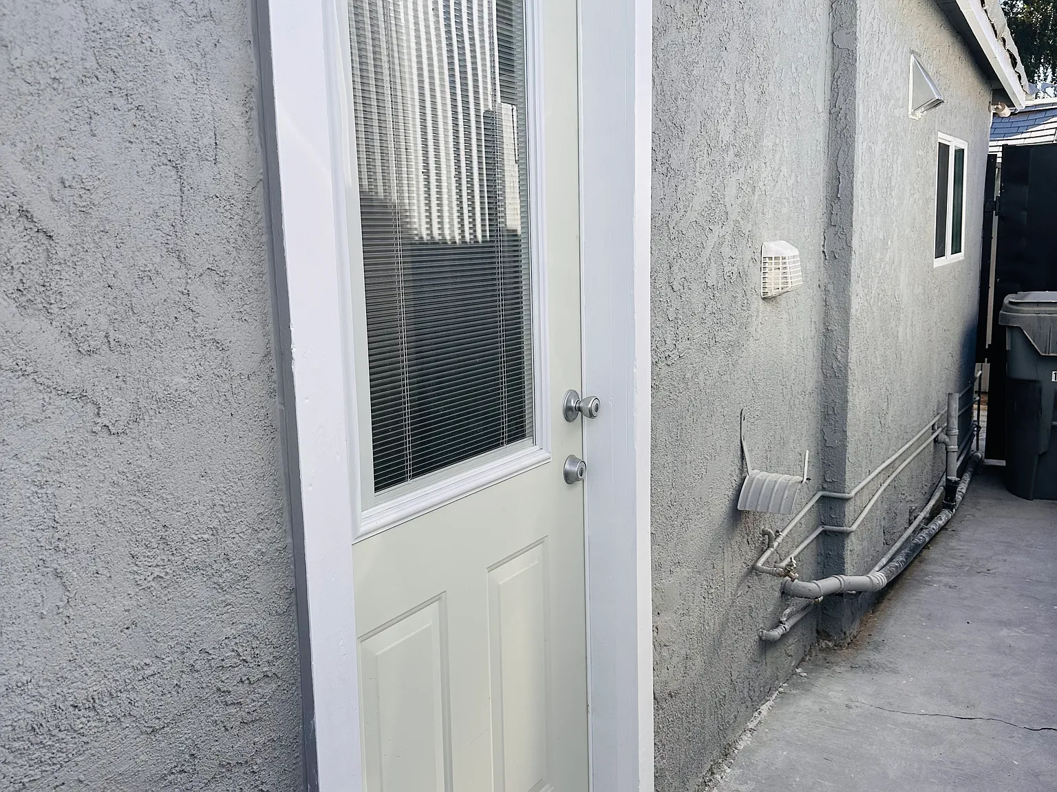 11814 1st Ave — Photo 2