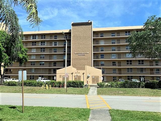 1st image of 4550 NW 18th Avenue #403