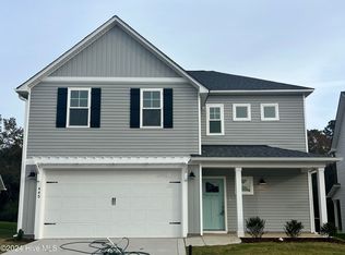 445 Kendall Dr, Southern Pines, NC 28387