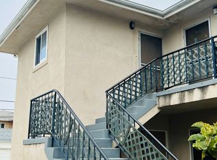 264 N Dos Caminos Ave, Ventura, CA 93003
