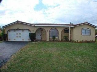 4002 NW 76th Ave, Coral Springs, FL 33065
