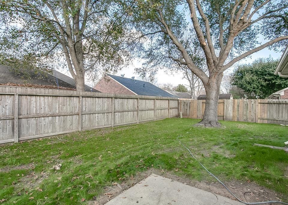 1st image of 20622 Big Wells Dr