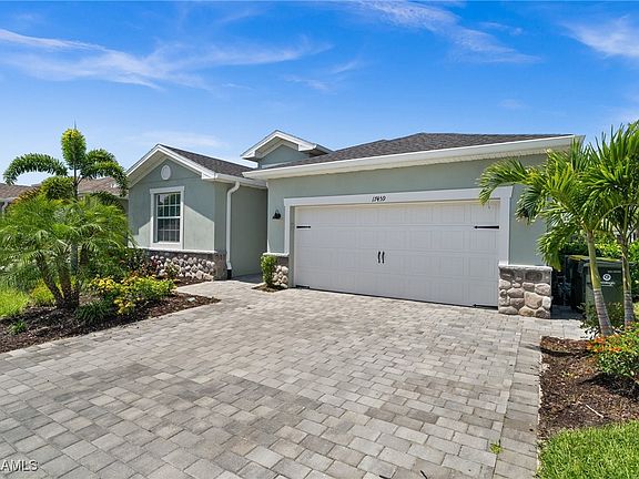 3rd image of 17459 Palmetto Pass Ln