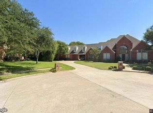 201 Carriage Hill Ln, Heath, TX 75032