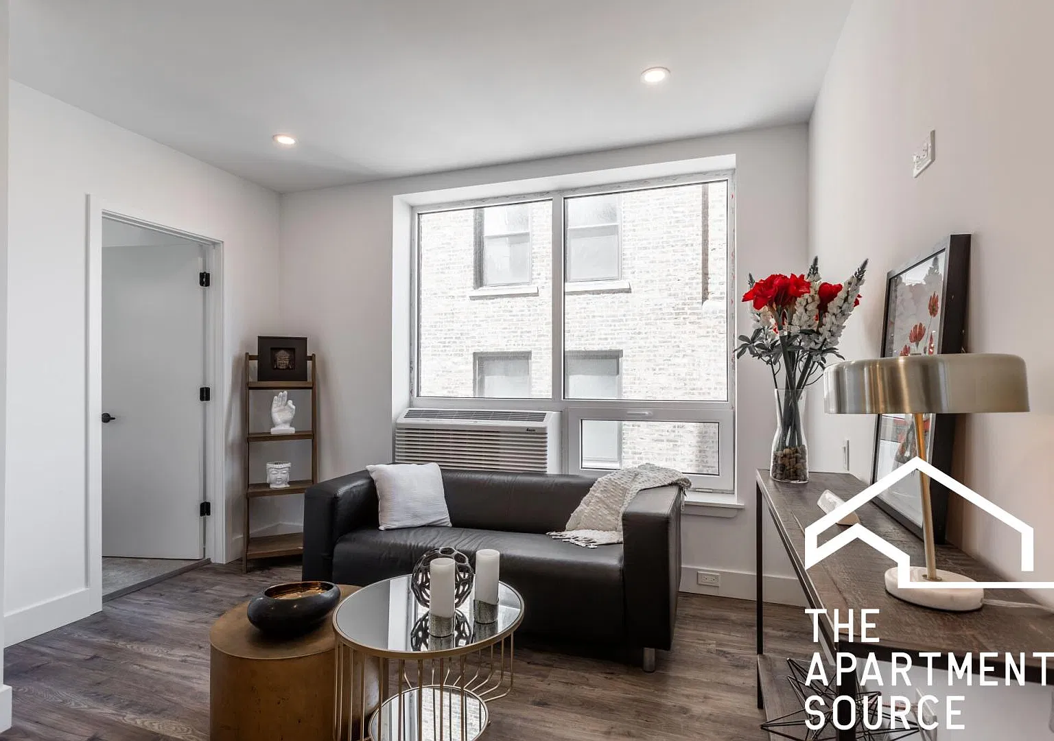 941 West Carmen Avenue #308 — Photo 3