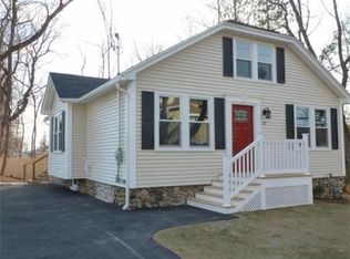 26 Pomona Rd, Worcester, MA 01602