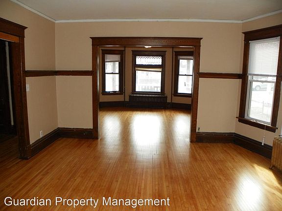 4th image of 709 Jessamine Ave E