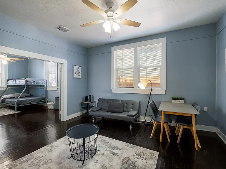 226 S Hackberry St — Photo 11