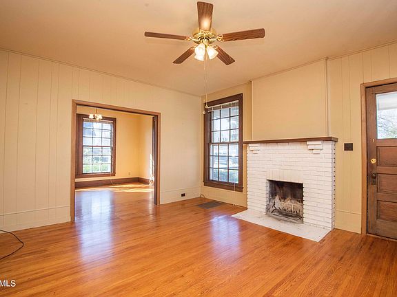 5th image of 234 Wilson Ave