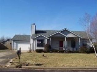 1687 N Pearson Dr, Springfield, MO 65802