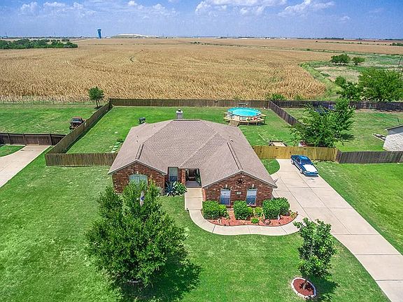 2nd image of 115 Blanco Dr