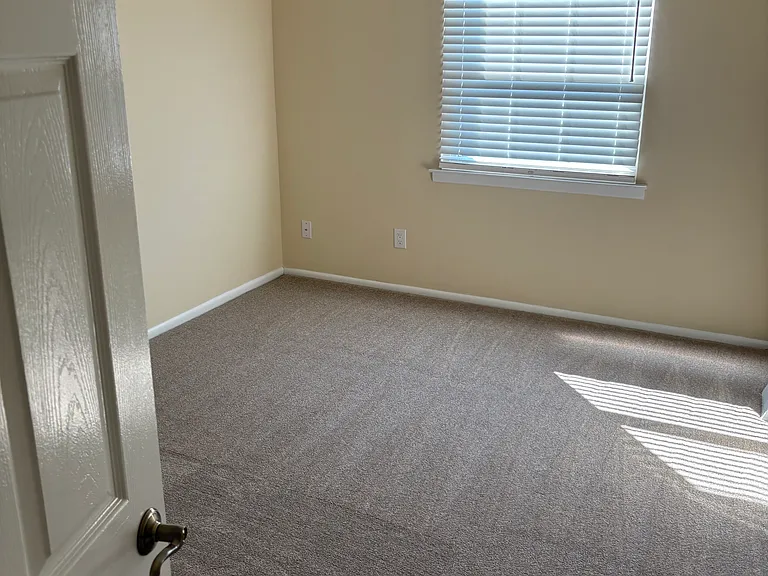 3303 Ashfield Ln — Photo 13