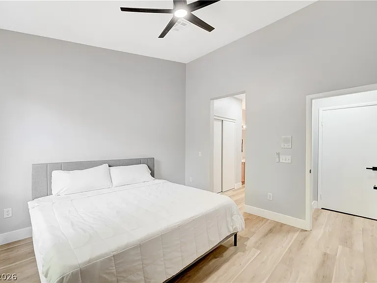 673 Peachy Canyon Cir #203 — Photo 15