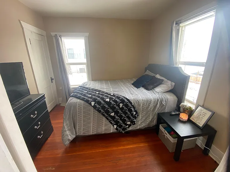 1412 1/2 E 10th Pl — Photo 6