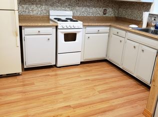 18 Thompson St, Pawcatuck, CT 06379