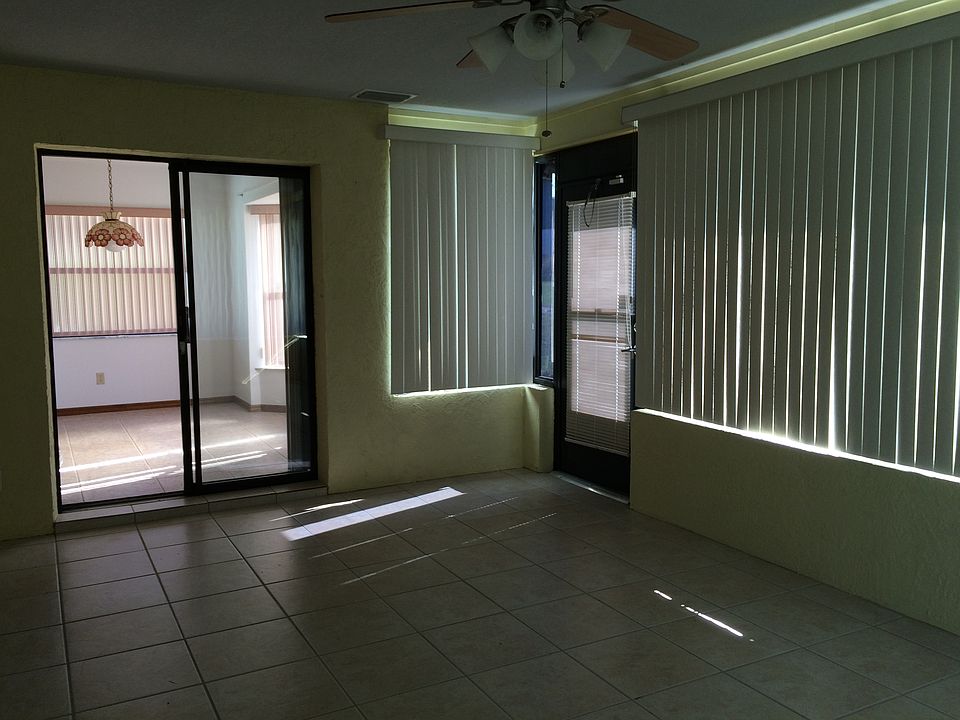 Closed Lanai