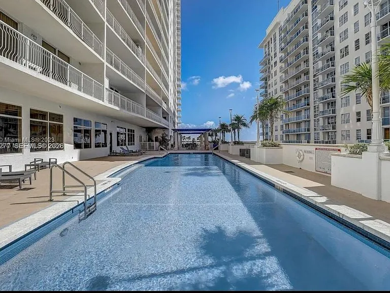 1200 Brickell Bay Dr #3104 — Photo 20