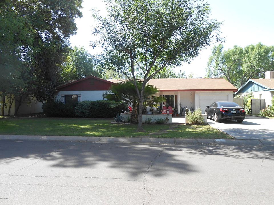 1st image of 125 E Vista Del Cerro Dr