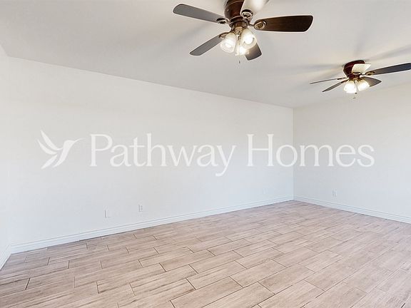 4th image of 3001 W Sierra Vista Dr
