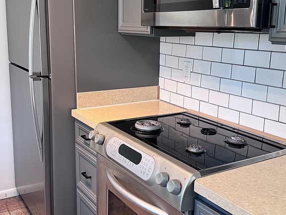 5th image of 4370 Colfax Ave APT 12