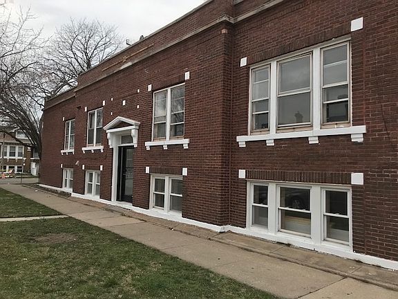 3rd image of 2345 Cuyler Ave
