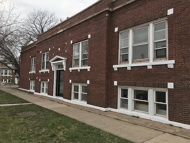 1st image of 2345 Cuyler Ave #Gf