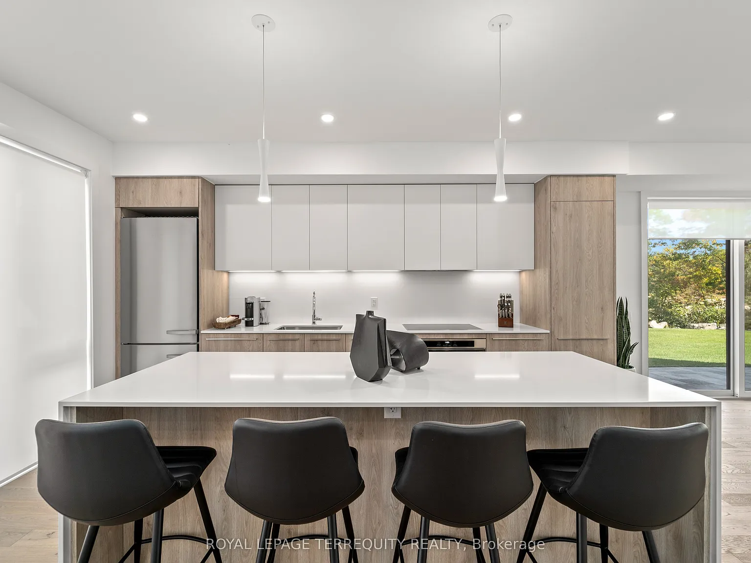 3 bed, $4,795 — Photo 3