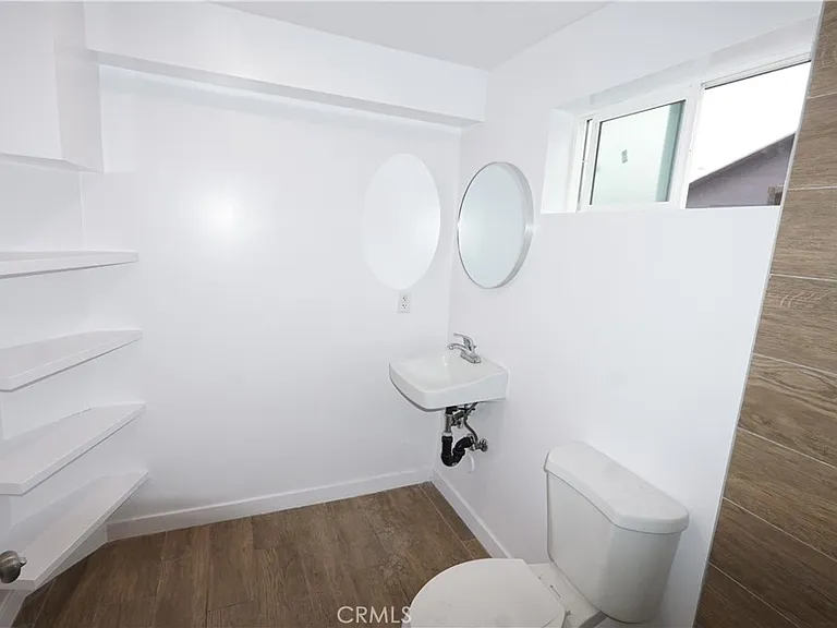 448 W 41st Pl #3/4 — Photo 31