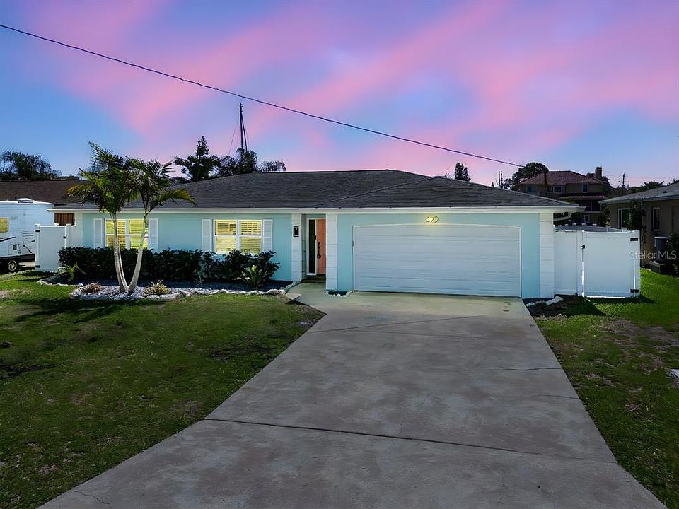 1st image of 372 WESTWINDS DRIVE