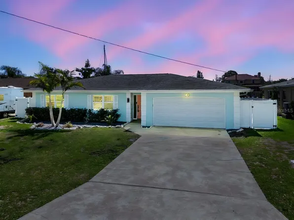 372 Westwinds Dr, Palm Harbor, FL 34683