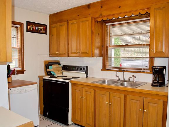 5th image of 325 Homewood Dr