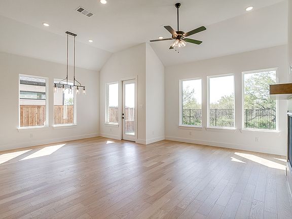 7th image of this home