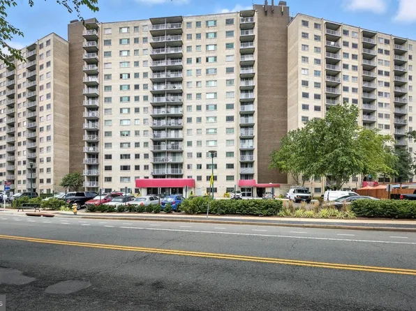 2500 N Van Dorn St APT 619, Alexandria, VA 22302